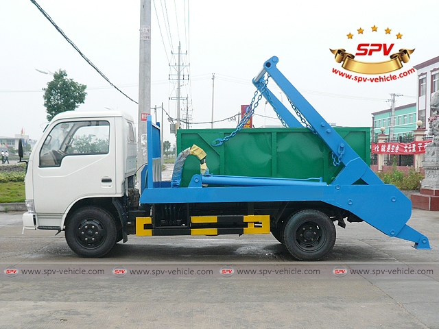 Side view of 4 CBM Skip Loader - Dongfeng